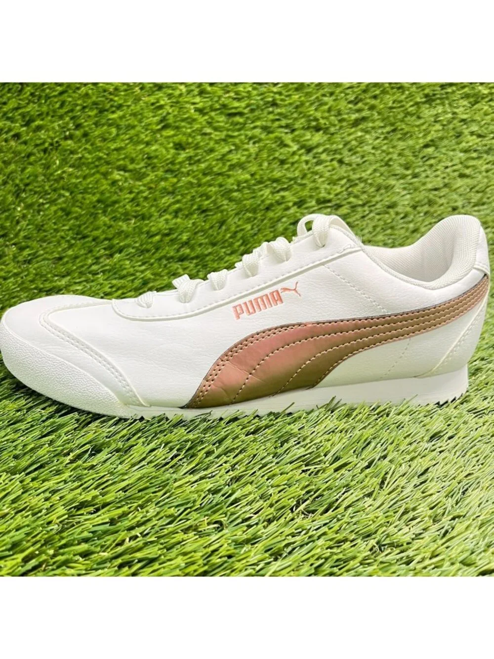 Puma Turino Metallic Womens Size 7.5 White Rose Gold Athletic Shoes Sneakers